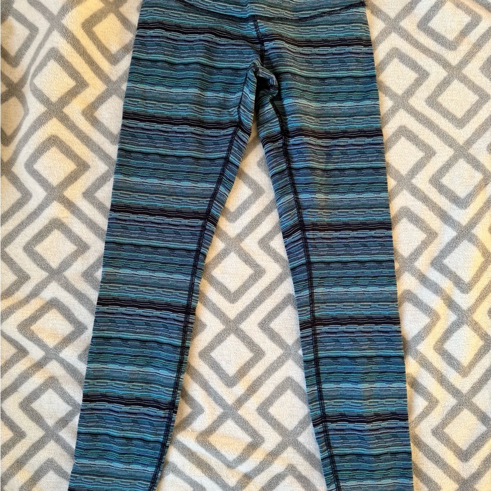 lululemon athletica Blue Striped Leggings 6
